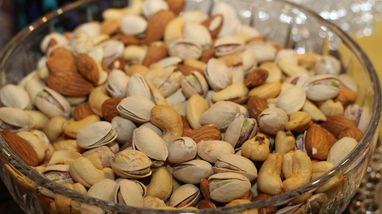 Honey Nuts: The Sweet, Crunchy Superfood You Need in Your Life