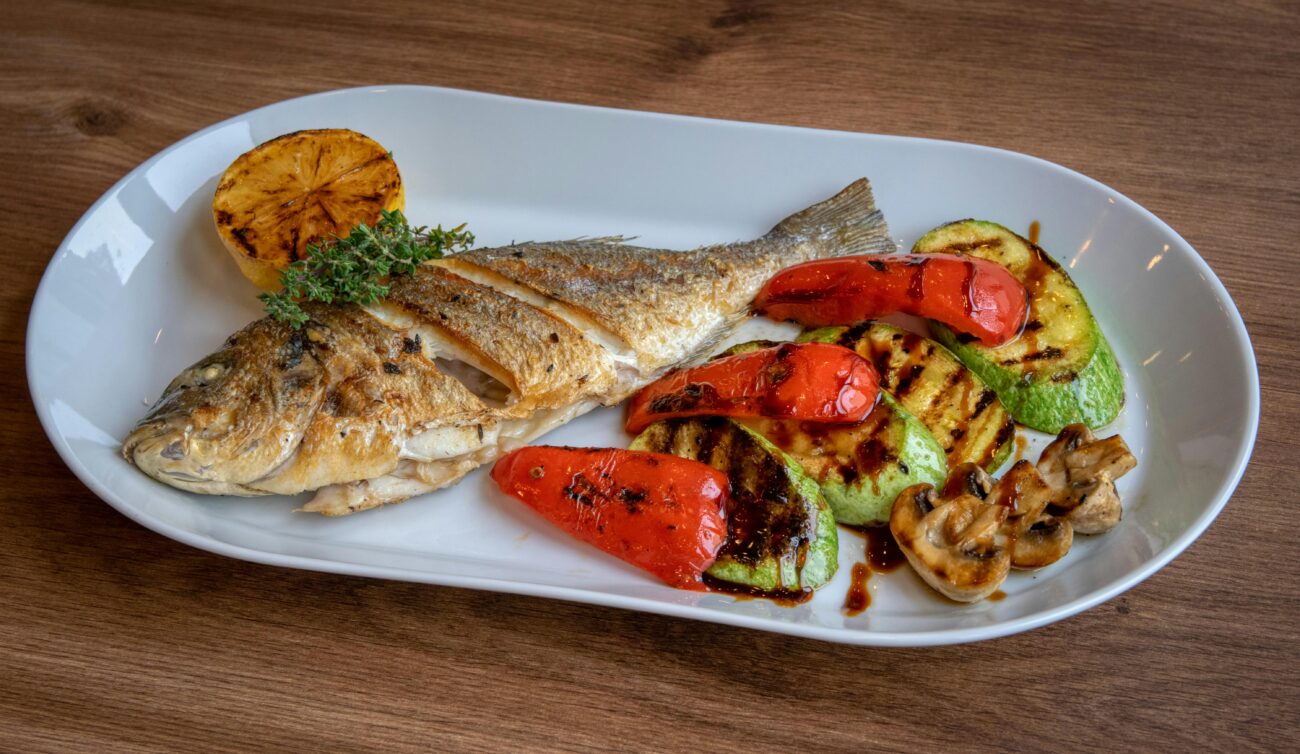 Hook Fish & Chicken Menu: Your Seriously Good Comfort Food