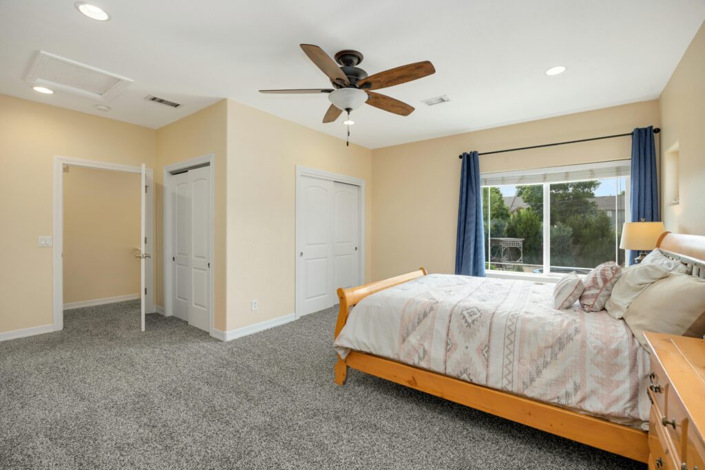 Where to Put Your Metal Canopy Bed for Maximum Wow